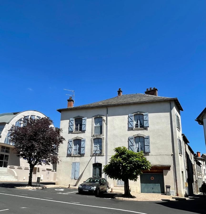 French Holiday Accommodation Bort-les-Orgues Exterior photo